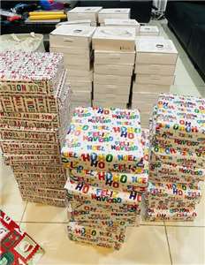 Cadeaux de Noël collectés par Christian Relief Association (photo, Christian Relief Association)