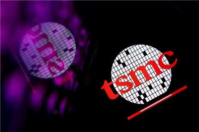 Le logo de l'entreprise taïwanaise championne des semi-conducteurs TSMC