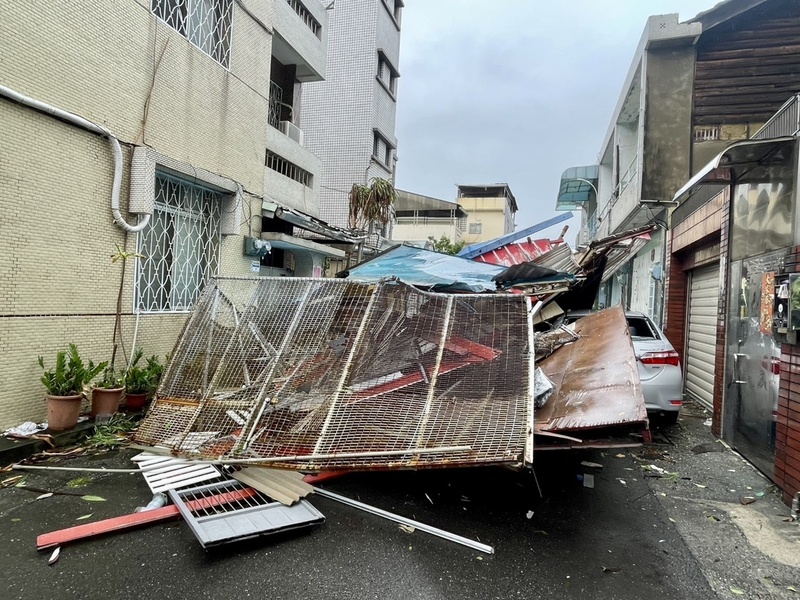 Chiayi après le passage du typhon Danas (photo, CNA)