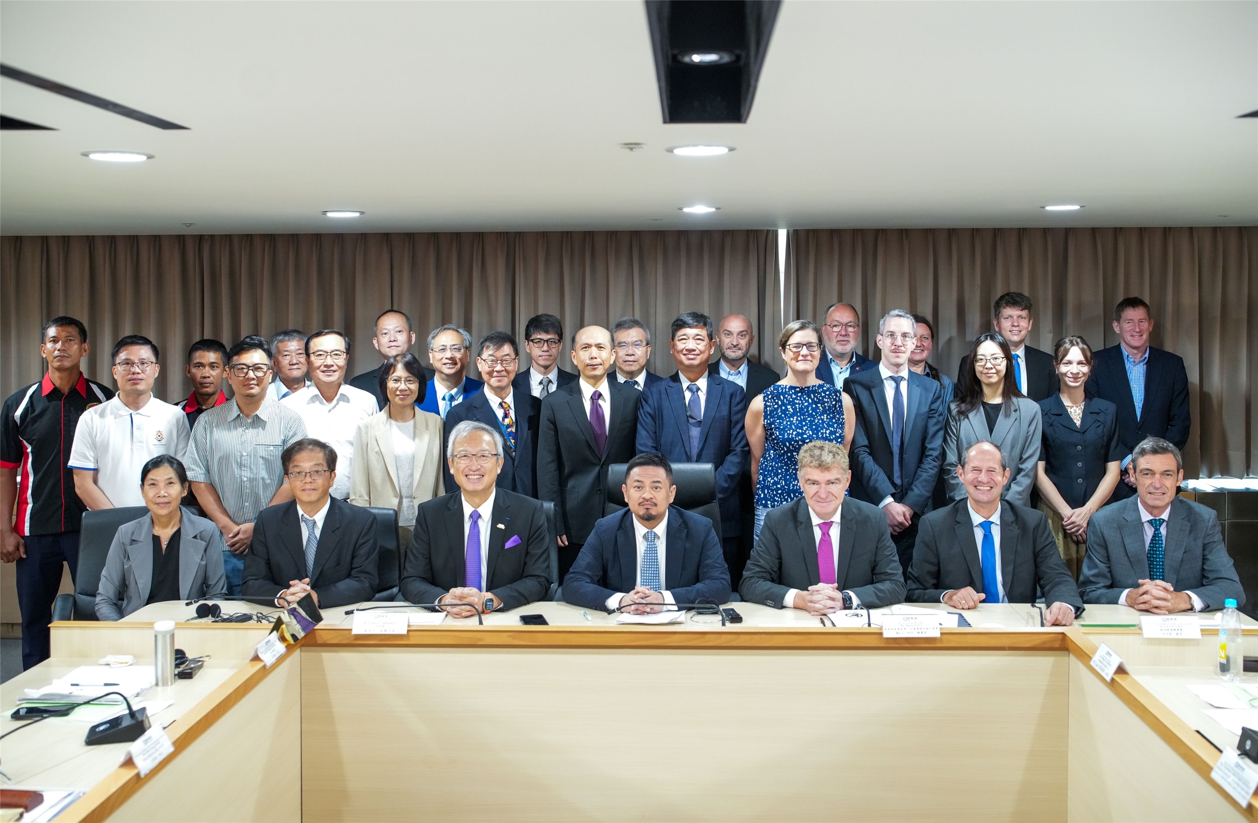 Les 6e consultations Taïwan-UE sur le travail, en 2025, ont été axées sur le secteur de la pêche (photo : ministère du Travail)