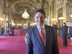 Le sénateur français Olivier Cadic a été interviewé récemment par CNA (photo : CNA)
