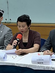 Lˋactiviste chinoise Luo Shengchun à Taïwan pour observer la campagne de destitution parlementaire (photo, CNA)