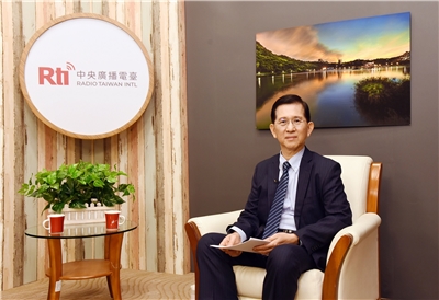 Le ministre du Numérique Huang Yen-nun (黃彥男) a détaillé au micro de Rti la vision ambitieuse de Taïwan pour devenir un acteur clé de l’intelligence artificielle mondiale