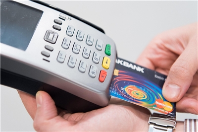 Utilisation de la carte de crédit (photo  : pixabay)