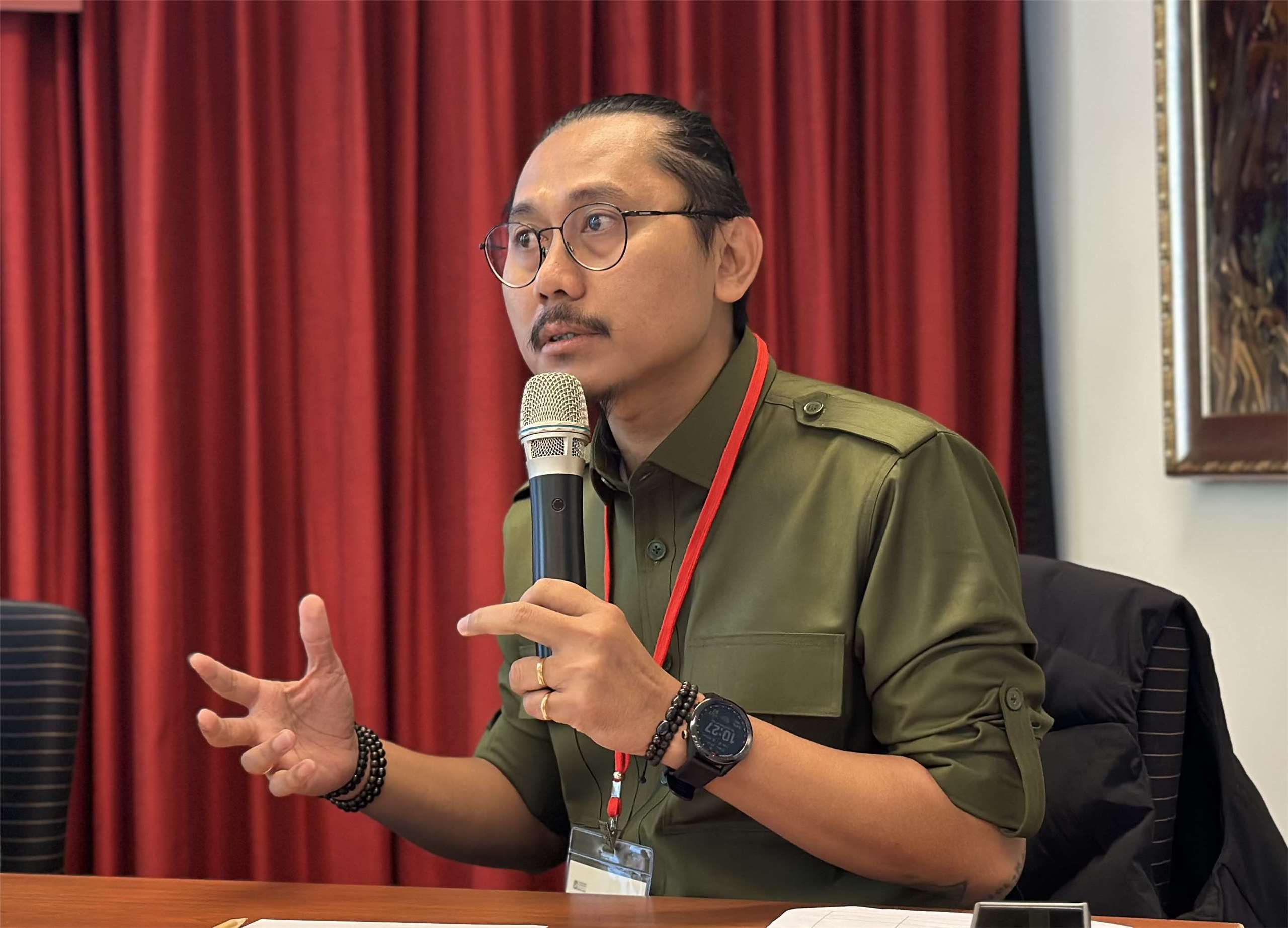 Julius Ibrani, président de la Indonesian Legal Aid and Human Rights Association (PBHI) (Image : RTI/Lisa Duffaud)