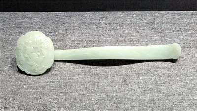 Sceptre de jade (Ruyi), illustration Wikimedia Commons