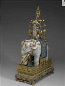 Image 1-1: Éléphant auspicieux avec vase en émail cloisonné (source MNP)