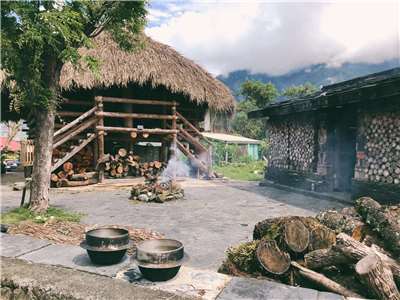 Le Hufu dans le village Tsou de Jiumei, Nantou (photo : Mal-U kitchen à Kalibuan) 