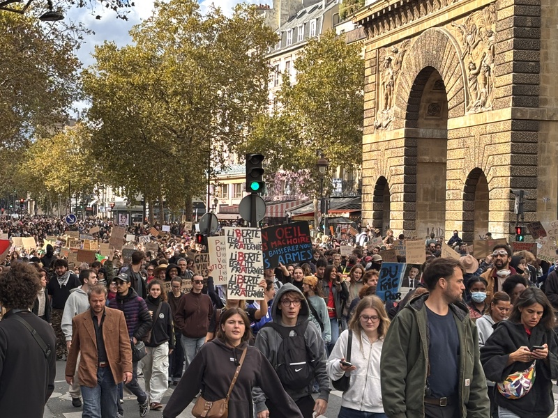 Malgré l’intensification récente des manifestations en France, le ministère taïwanais des Affaires étrangères annonce ce 20 octobre le maintien du niveau 1 de son avertissement aux voyageurs concernant la France, correspondant à une « vigilance grise ».  (Photo CNA)