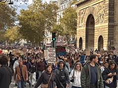 Malgré l’intensification récente des manifestations en France, le ministère taïwanais des Affaires étrangères annonce ce 20 octobre le maintien du niveau 1 de son avertissement aux voyageurs concernant la France, correspondant à une « vigilance grise ».  (Photo CNA)