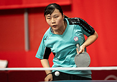 Lin Tzu-yu (林姿妤) a décroché aujourd’hui la médaille d’or en tennis de table dans la catégorie féminine de classe 10, face à Tian Shiau-wen (田曉雯) qui termine en argent. (Photo CNA)