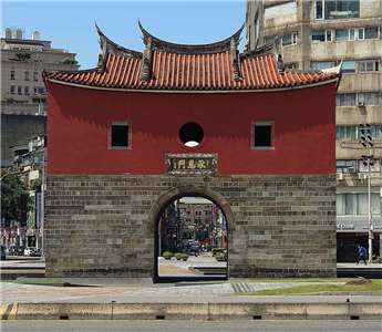 L'ancienne porte nord du vieux Taipei (source Wikipedia)