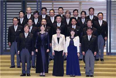 La Première ministre japonaise Sanae Takaichi nomme l'ensemble de ses anciens ministres au sein de son nouveau cabinet (Image : AFP)