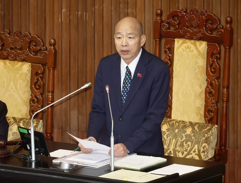 Le Président du Parlement Han Kuo-yu (韓國瑜) convoque des négociations entre groupes parlementaires pour trouver une issue à la crise du vote du budget général 2026 (photo CNA)