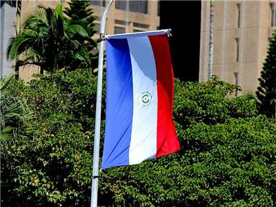 Le drapeau du Paraguay, l'unique allié diplomatique de Taïwan en Amérique du Sud (Photo RTI)