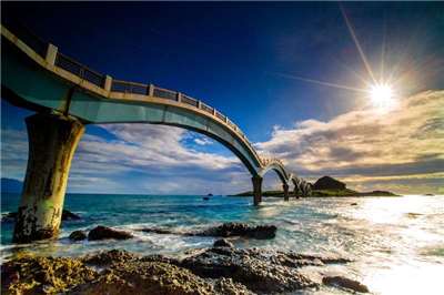 Site touristique de Sanxiantai à Taitung auy lever du soeil (photo : municipalité de Taitung)