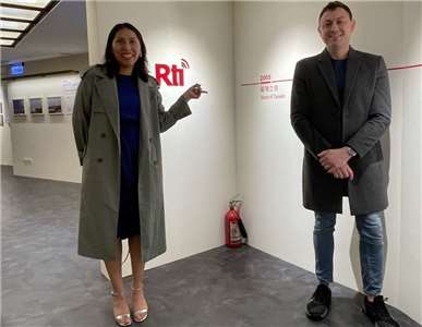 Catherine Chinchiroca, conseillère des Français de l'étranger (Corée du Sud et Taïwan) et Grégory Defraize, président de l'UFE-Corée du Sud à Rti
