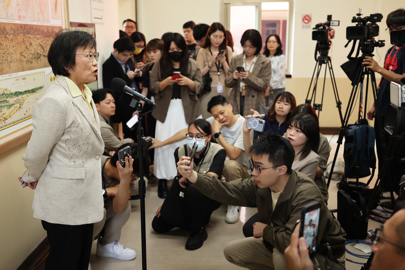 Journalistes à Taïwan interviewant la ministre de l'Intérieur (photo d'illustration, CNA)