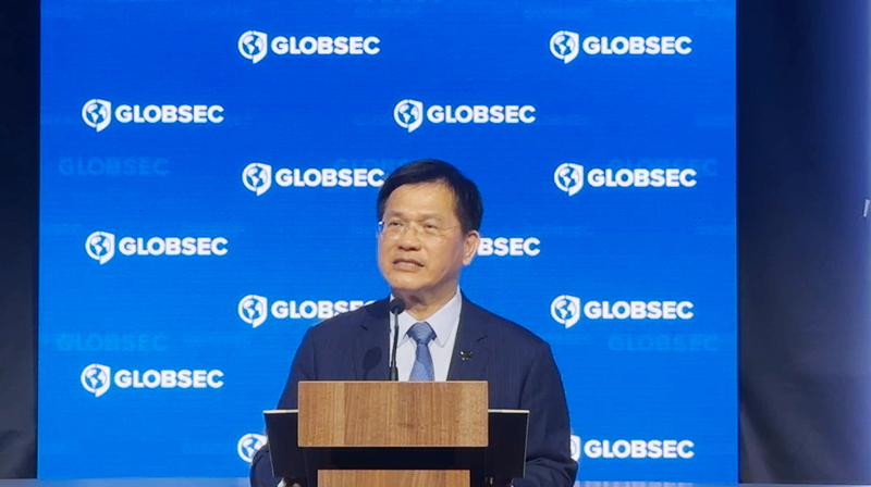 Le minisitre des Affaires étrangères Lin Chia-lung au forum GLOBSEC en République tchèque (photo CNA)