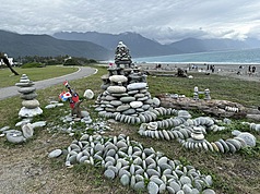 Le comté de Hualien invite tout le monde à visiter la plage de Qixingtan où sont organisées diverses compétitions (photo, CNA)