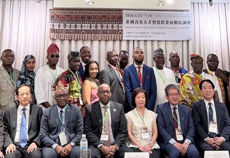 27 stagiaires africains suivent un programme de formation en agriculture intelligente à l'Université nationale de Science et Technologie de Pingtung  (photo, NPUST)