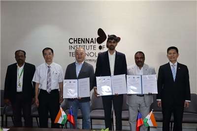 Signature d'un accord de coopération entre l’Université des sciences et technologies de Huwei (NFU), l’entreprise taïwanaise AGEM et l’Institut de technologie de Chennai (CIT) de l’Inde (Photo fournie par l’Institut de technologie de Chennai)