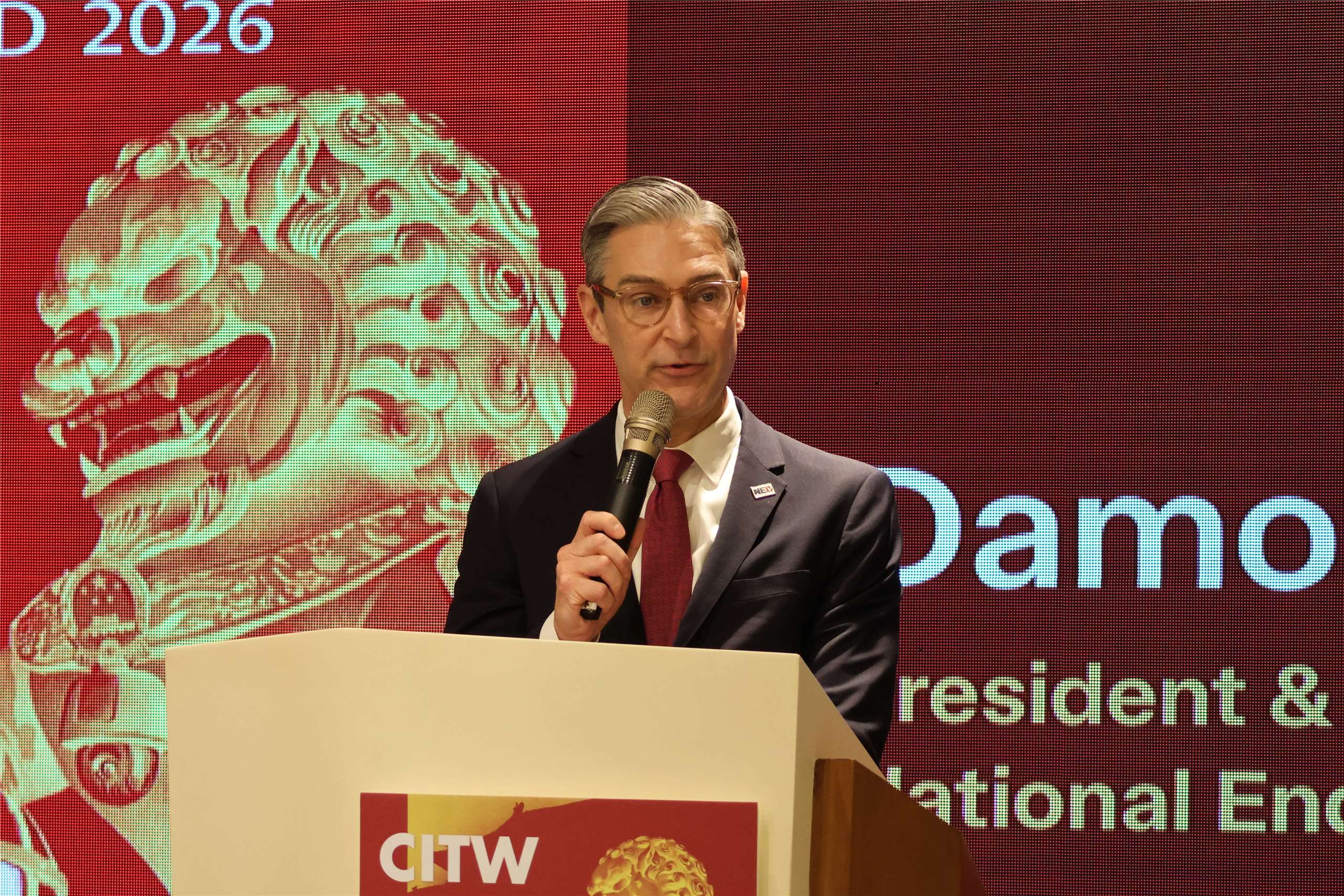Le président de la National Endowment for Democracy Damon Wilson s'exprime lors d'un forum à Taipei (Photo : RTI / James Thompson)