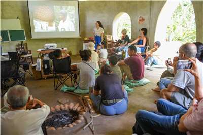 Conférence de Cloé Ando à la maison goutte, Taichung (photo : Leng Len)