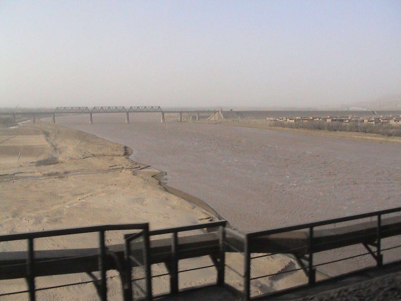 Illustration du fleuve jaune (by Yaohua2000 — Travail personnel, CC BY-SA 3.0, wikimedia commons)