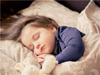 Enfant qui dort (photo Pixabay)