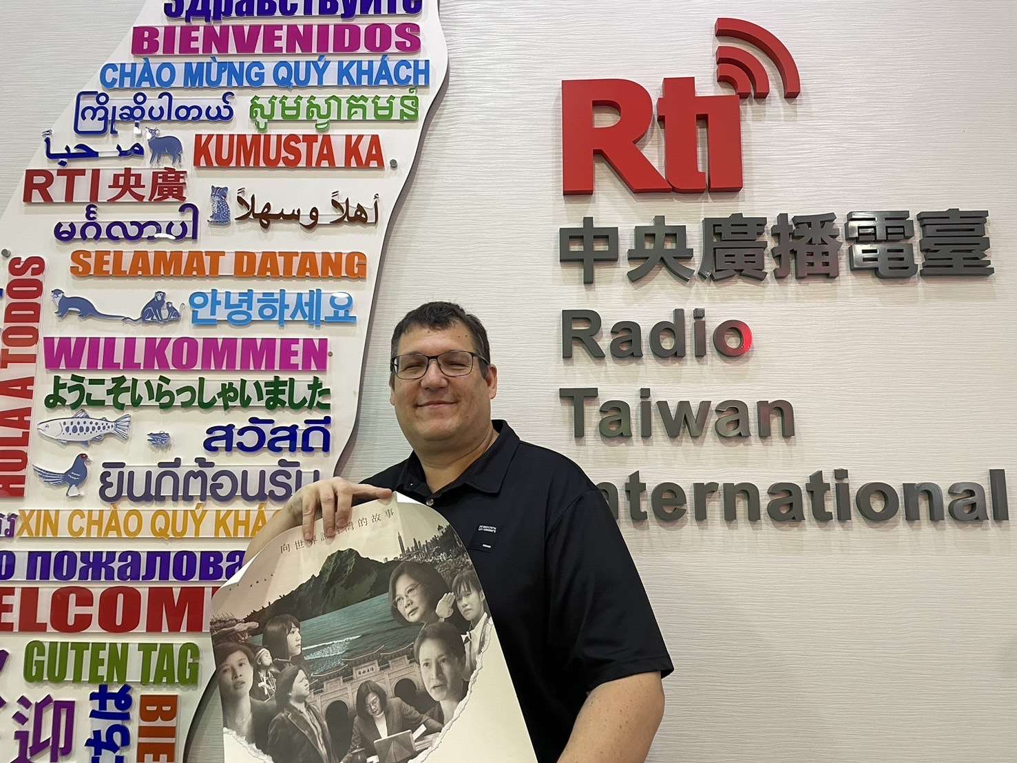 Michael Geier, membre de l'équipe de tournage du film à succès Invisible Nation (Image : RTI)