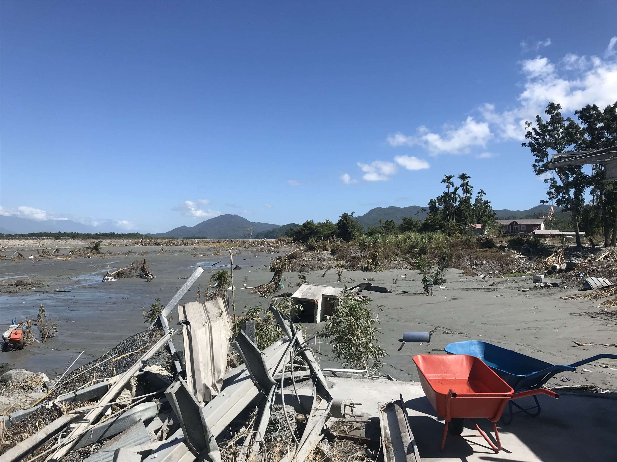 Reportage à Guangfu auprès des bénévoles mobilisés suite aux inondations (Image : Lisa Duffaud)