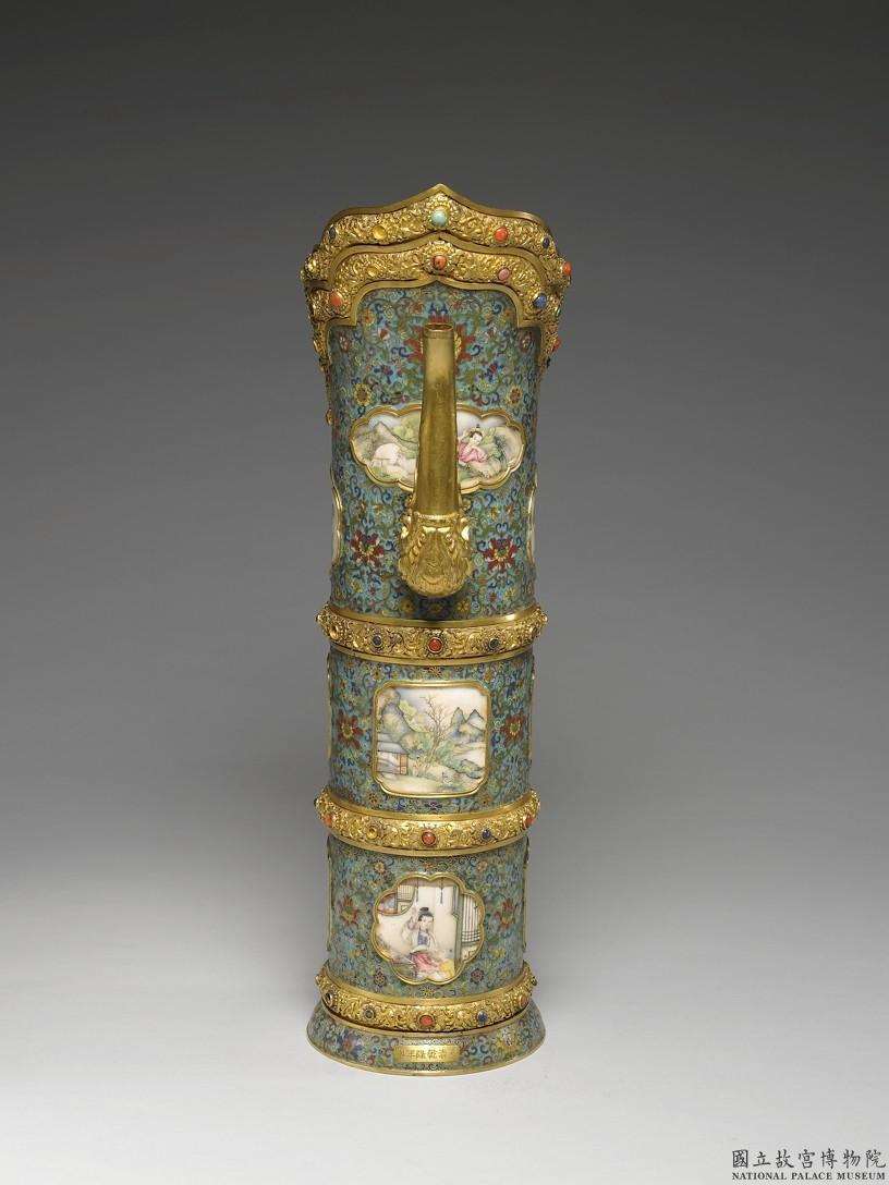 Image 1-2: Bouilloire de thé au beurre Mdong-mo en émail cloisonné (source MNP)