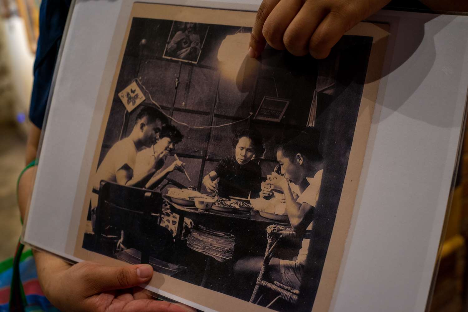 L'unique photographie retrouvée par Lee Yini d'une famille vivant dans cet endroit 