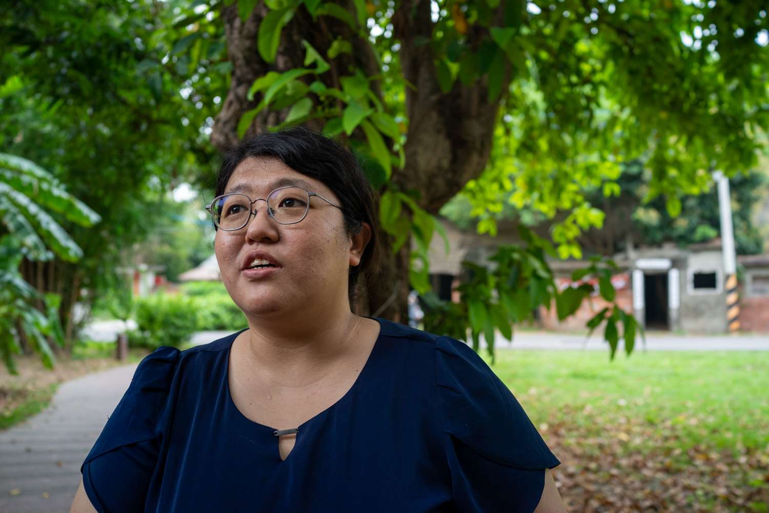Lee Yini, étudiante en conservation du patrimoine, propose des visites guidées de l'ancien village de garnison de Huwei sur réservation (photo : Sasa)
