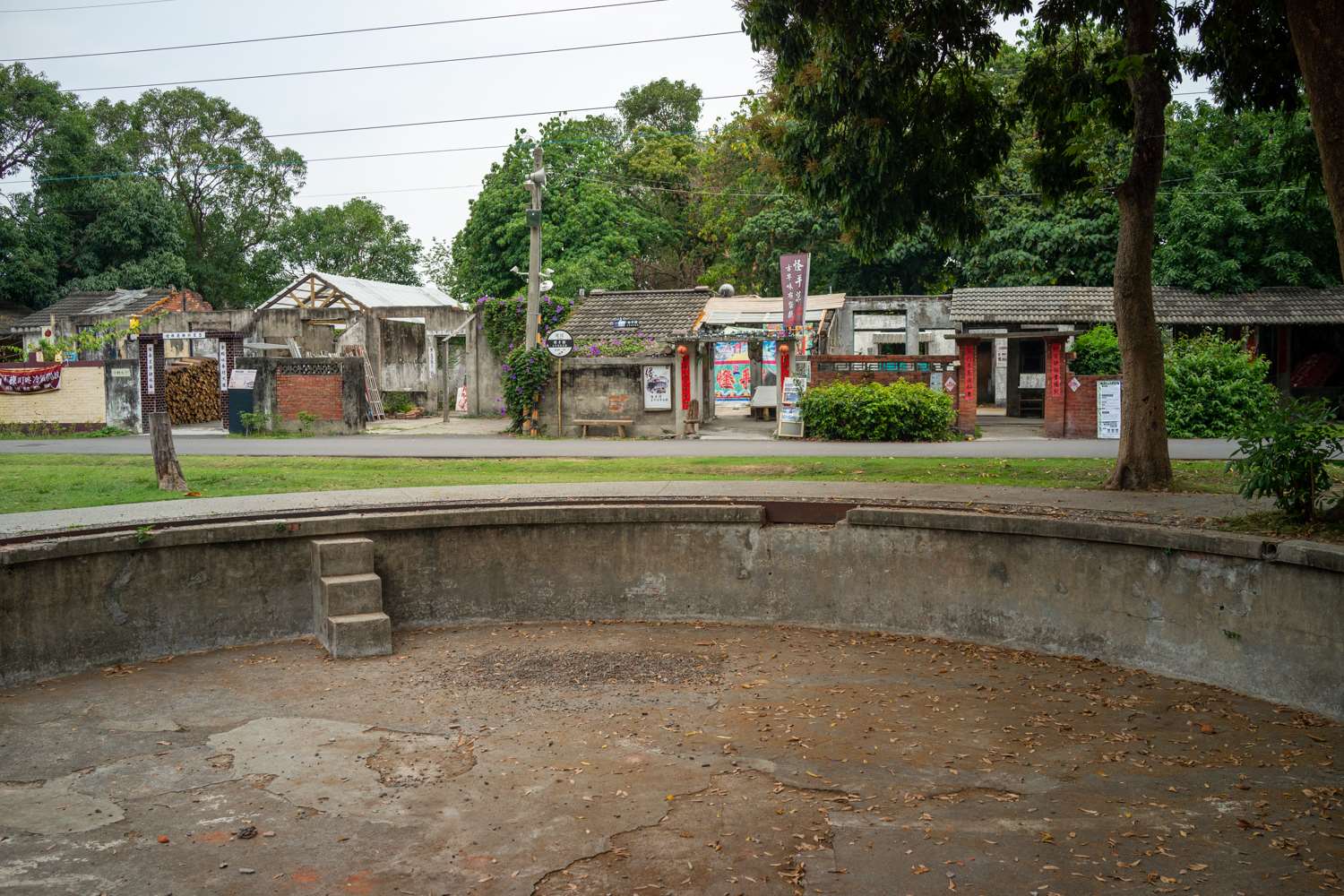 Cet étang construit par les Japonais servait comme réservoir d'eau en cas d'incendie (photo : Sasa)