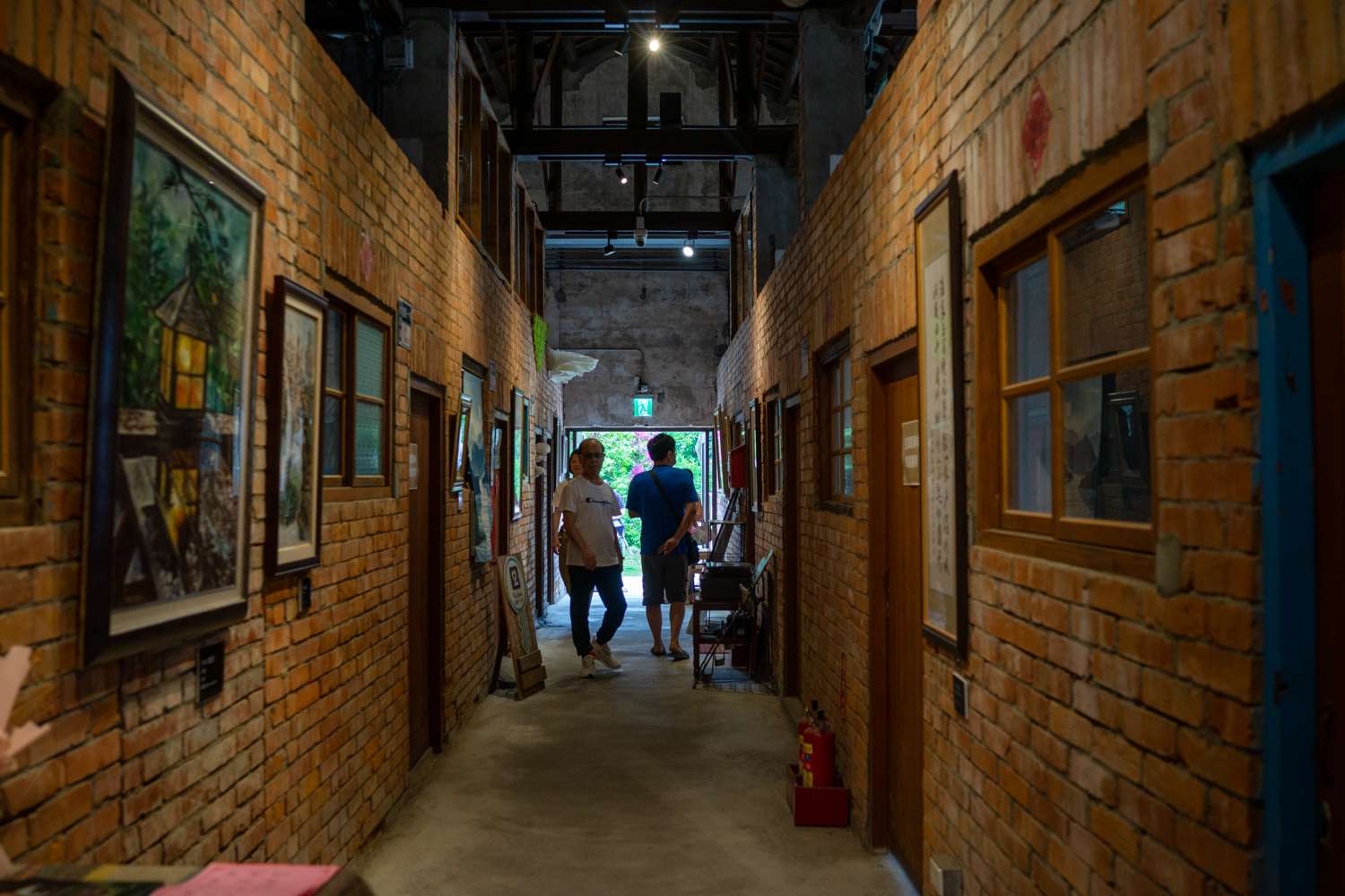 Ce qui peut faire penser au couloir d'une prison était en fait un grand hangar à l'époque japonaise pendant la guerre, puis de petits compartiments ont été construits pour loger les soldats nationalistes et leurs familles (photo : Sasa)