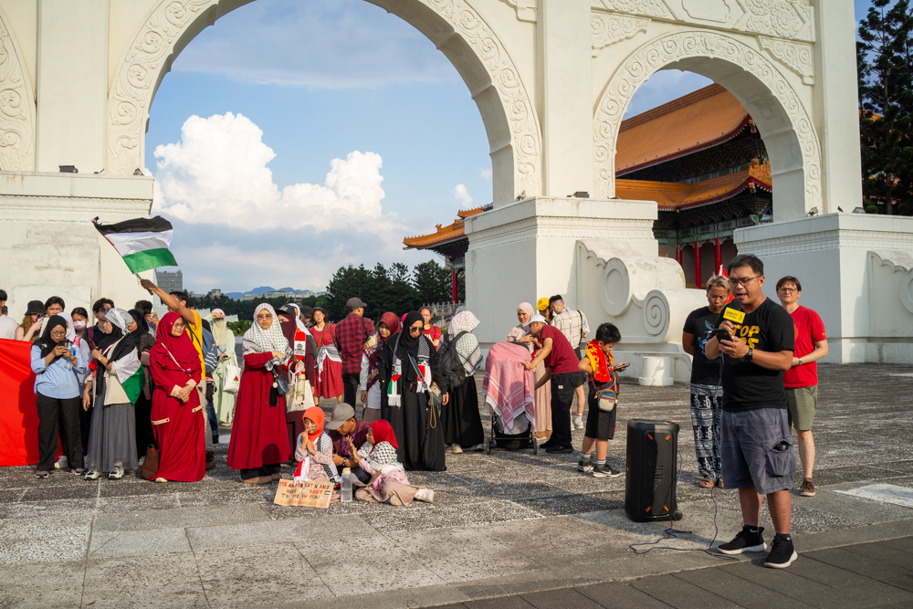 Shih Yi-hsiang, secrétaire général de l'Association taïwanaise pour les droits humains prononce un discours lors de la manifestation du 22 juin 2025 (photo : Sasa / RTI)