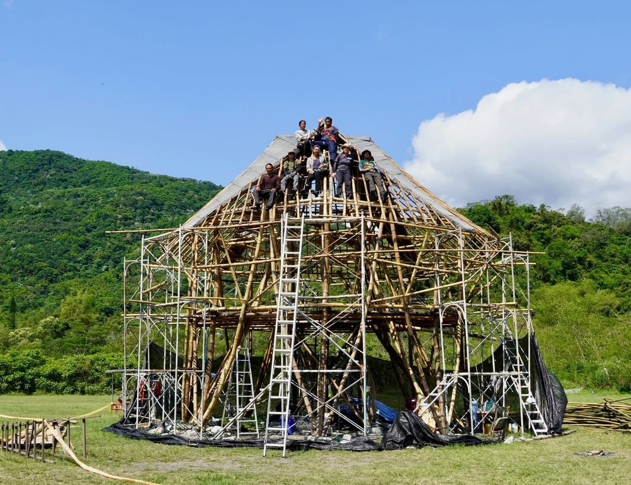 Pendant la construction (photo : Stella Wu)