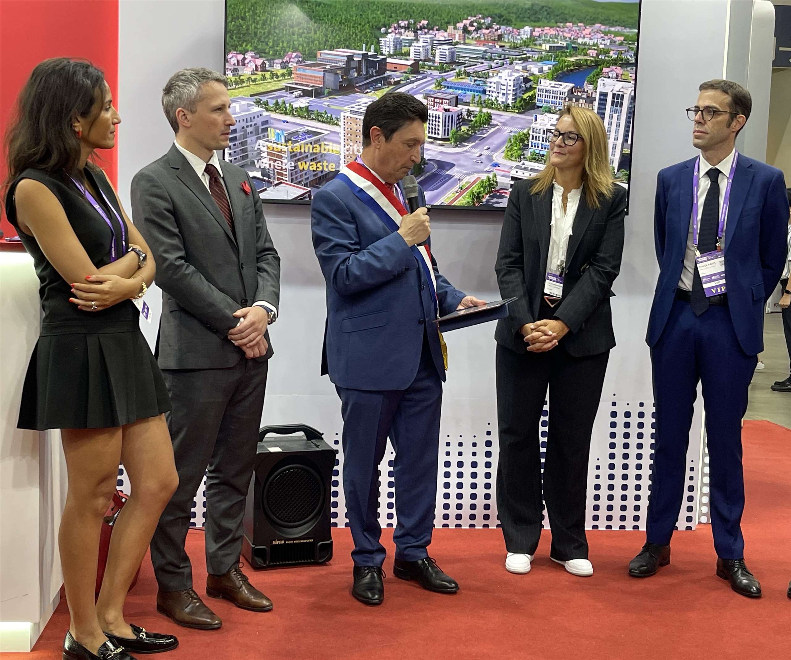 Ouverture du Pavillon français à SEMICON 2025 en présence du sénateur Olivier Cadic (photo Rti)