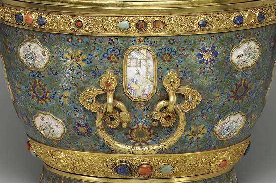 Image 1-2: pot à thé au beurre en cloisonné et émaux peints (source MNP)