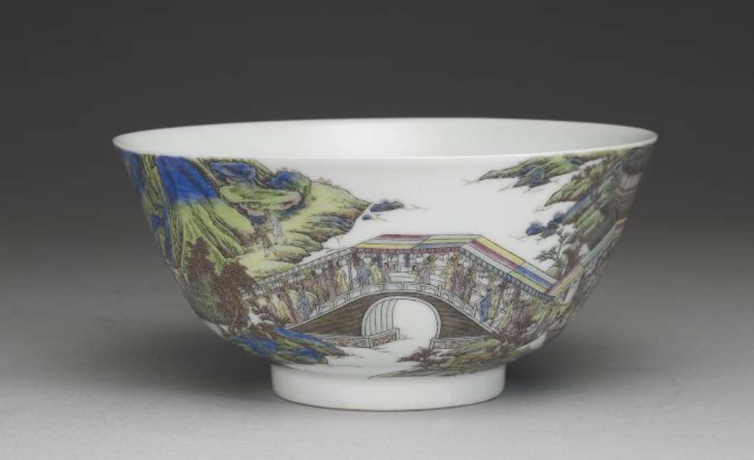 Image 4-2: Coupes à décor de la fête des Lanternes en émaux peints (source MNP)