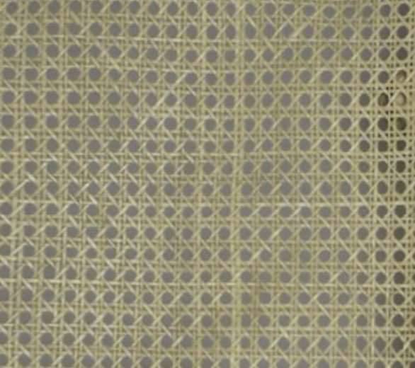 Image 4-3: Éventail en ivoire incrusté d’os à motif floral, détail (source MNP)