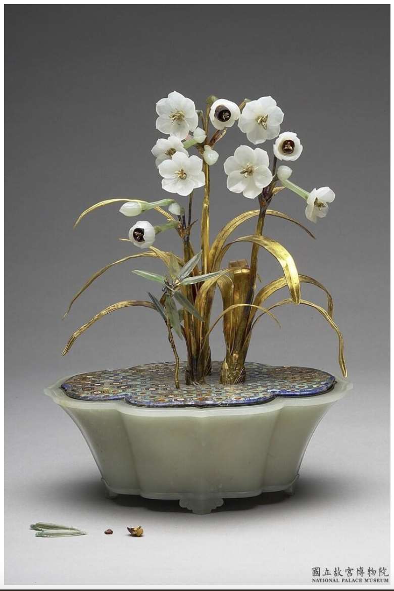 Image 8: Narcisses ornementaux dans un vase de jade (source MNP)