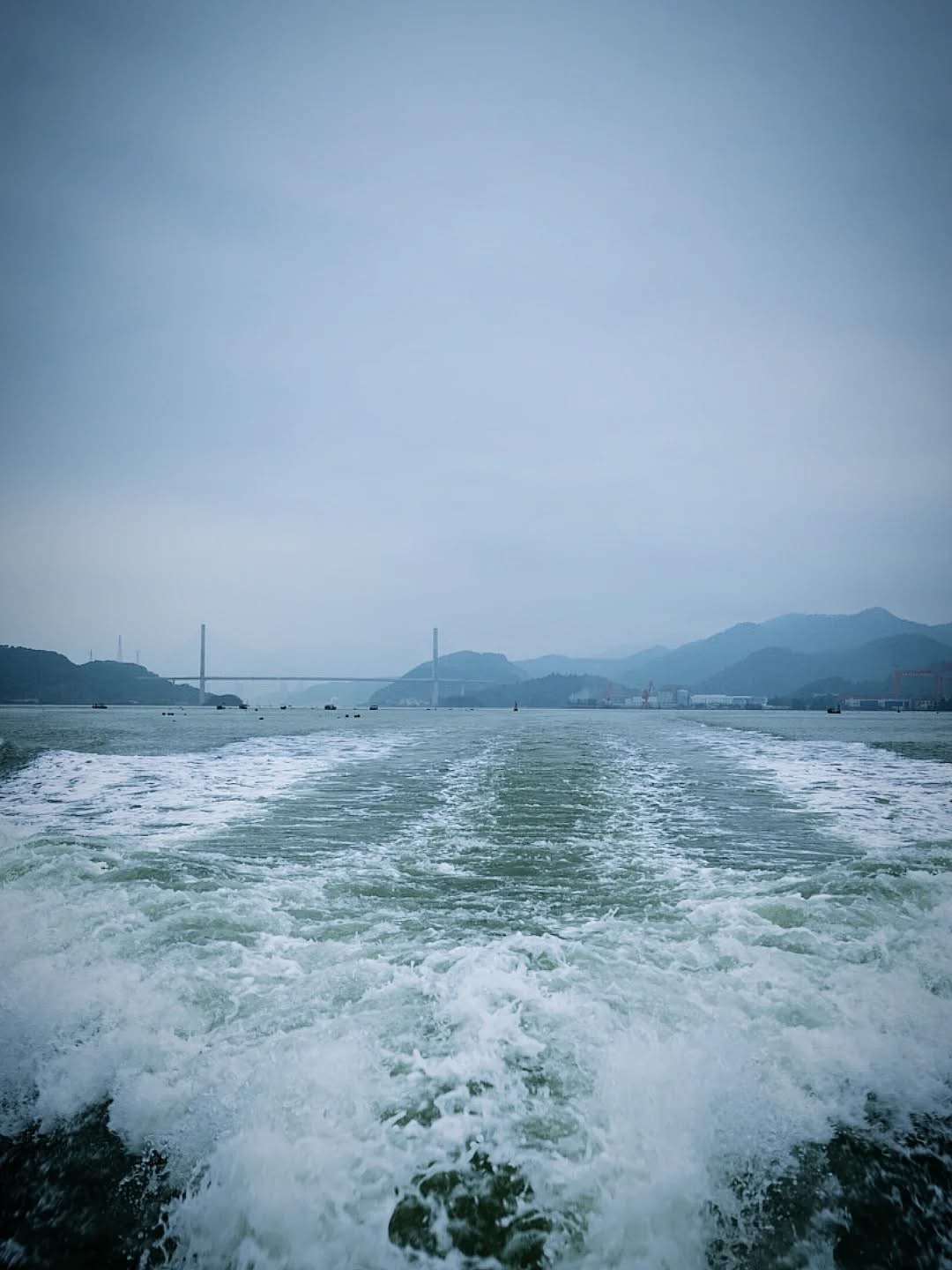 Sur le ferry vers Taïwan (photo : Cloé Ando)