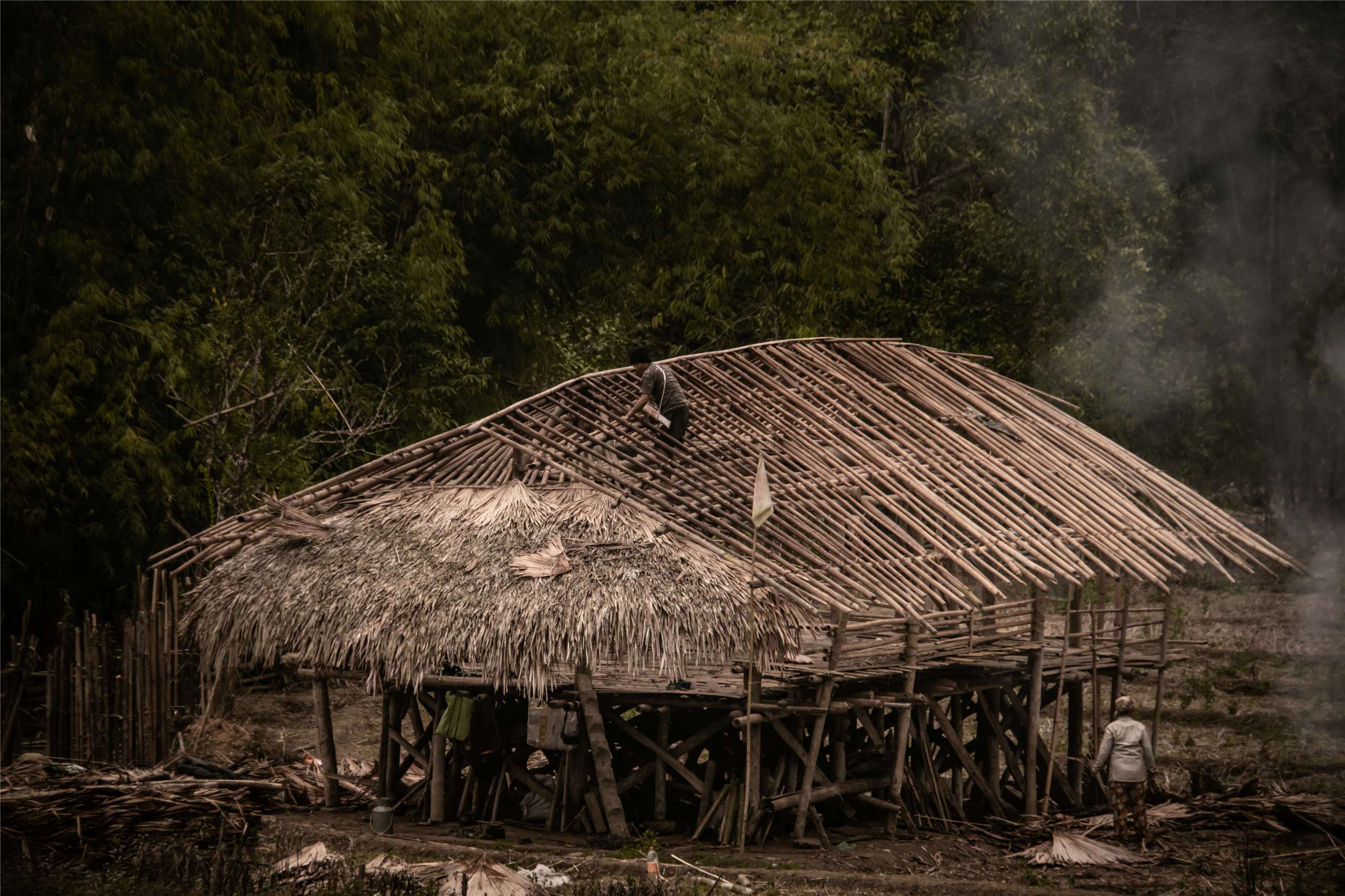 Maison en bambou des Adis d'Arunachal Pradesh Inde (photo : Cloé Ando)