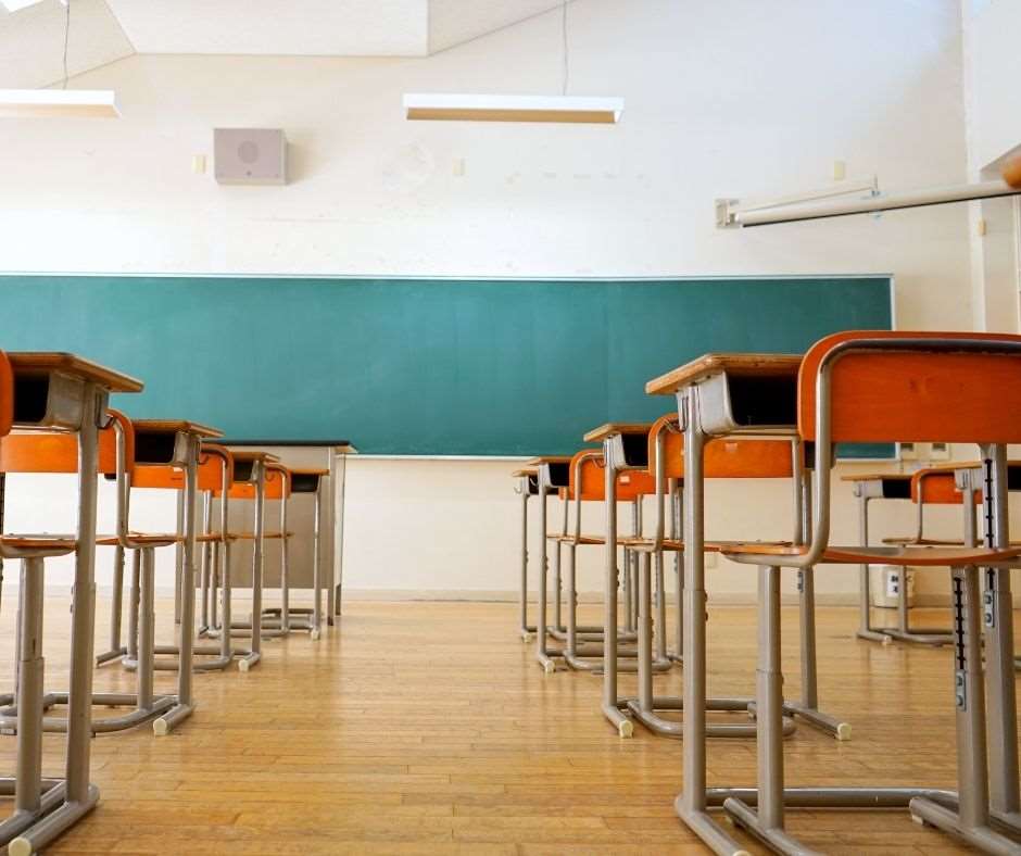 Ledakan Kasus Flu Pasca Libur Panjang: Kelas-kelas Penuh Infeksi, Orang Tua Frustrasi (CANVA)