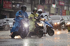 Hujan Ekstrem Membanjiri New Taipei: Warga Terancam dan Infrastruktur Lumpuh (CNA)
