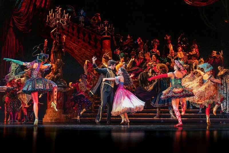 berbagai seni pertunjukan dan budaya mendongkrak perekonomian Kaohsiung. (foto: Kham Inc）