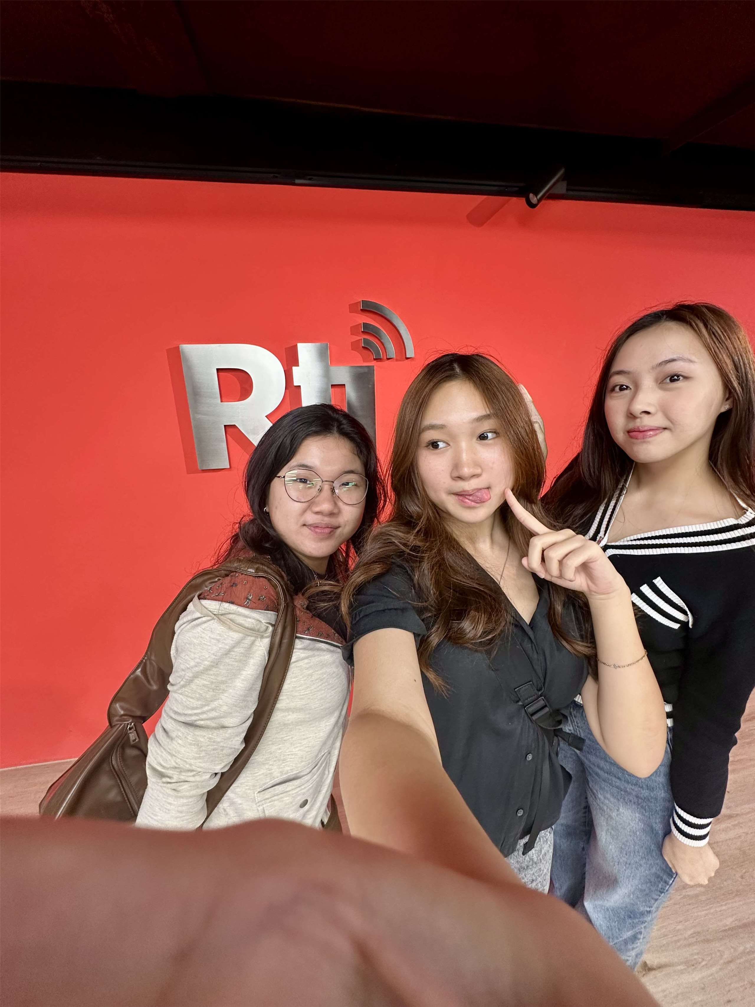 Jessie, Mieko, dan Grace